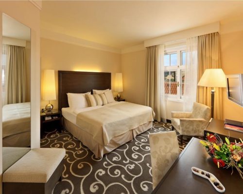Corestone_prodej_hotel_Zitna-1